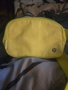 lululemon athletica 1L Bright Yellow Waist Pack